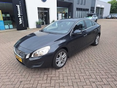 Volvo S60 - 1.6 T3 Momentum