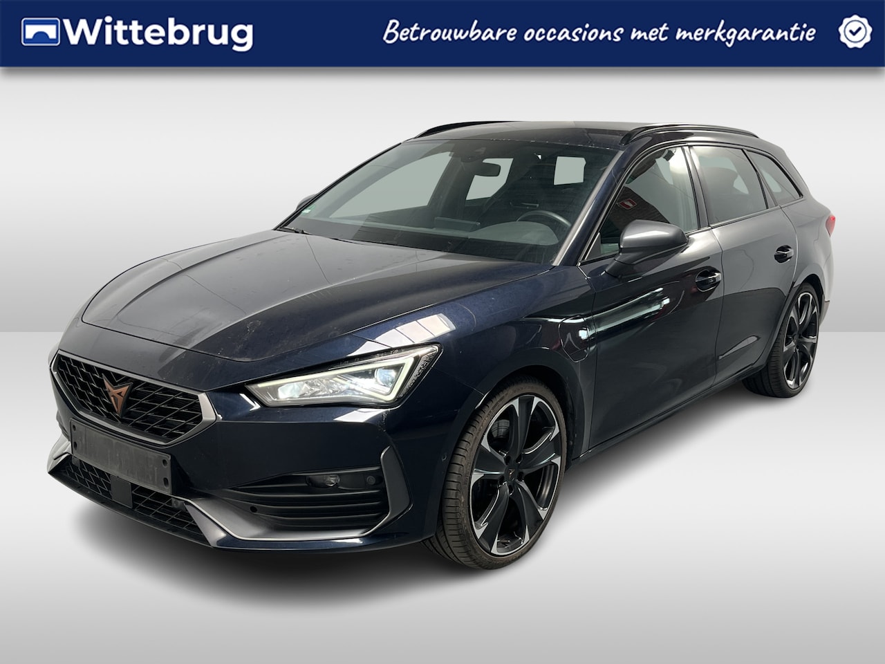 CUPRA Leon Sportstourer - 1.4 e-Hybrid VZ Performance / AUTOMAAT/ DIGITAL DASH/ NAVI/ FULL LINK/ CLIMATE/ PARK. SENS - AutoWereld.nl