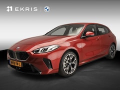 BMW 1-serie - 5-deurs 120 | M-Sportpakket | LED | Navigatie | Sportstoelen | Shadow line | DAB | Alu 18