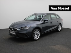 SEAT Leon Sportstourer - 1.5 TSI e-Hybrid Style 204 PK | Trekhaak | Cruise Control | Navigatie | climate control |