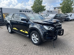 Isuzu D-Max - 1.9D 120KW Double Cab 5P V-Cross AUT. KLIMA LEER NAVI