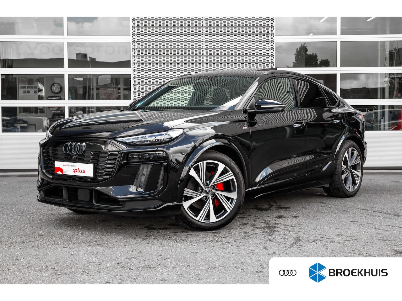 Audi Q6 Sportback e-tron - 185 kW | Luchtvering | Panoramadak | HUD | Bang & Olufsen - AutoWereld.nl
