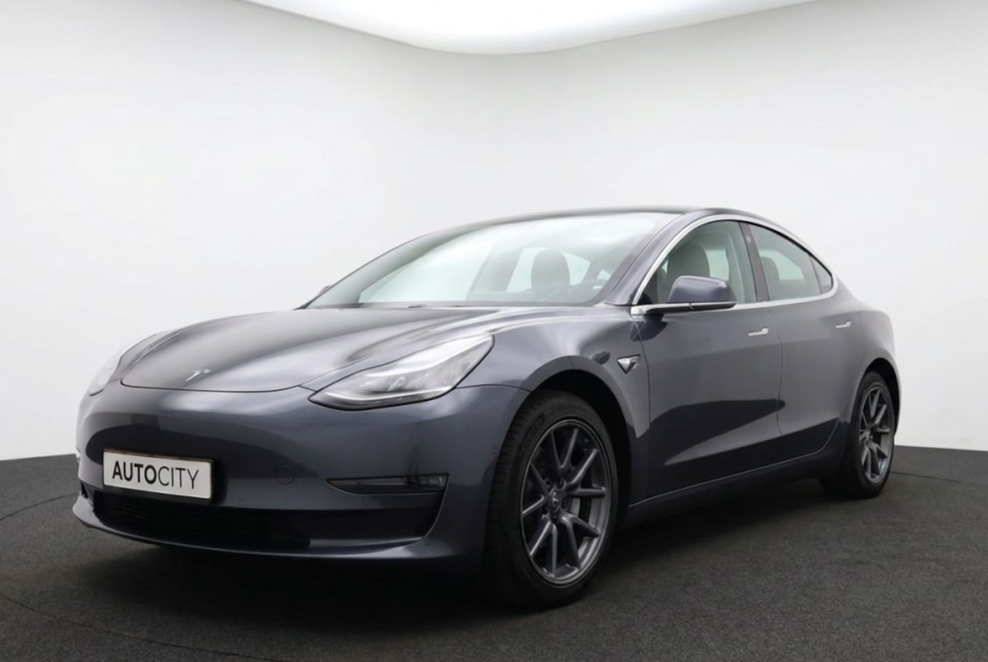 Tesla Model 3 - Stnd.RWD Plus 60 kWh Pano | Leder | Autopilot - AutoWereld.nl