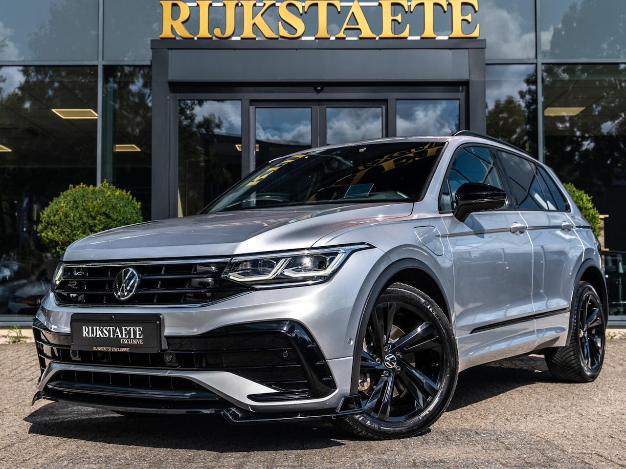 Volkswagen Tiguan - 1.4 TSIe Hybrid R-Line Business+|ACC|HUD - AutoWereld.nl