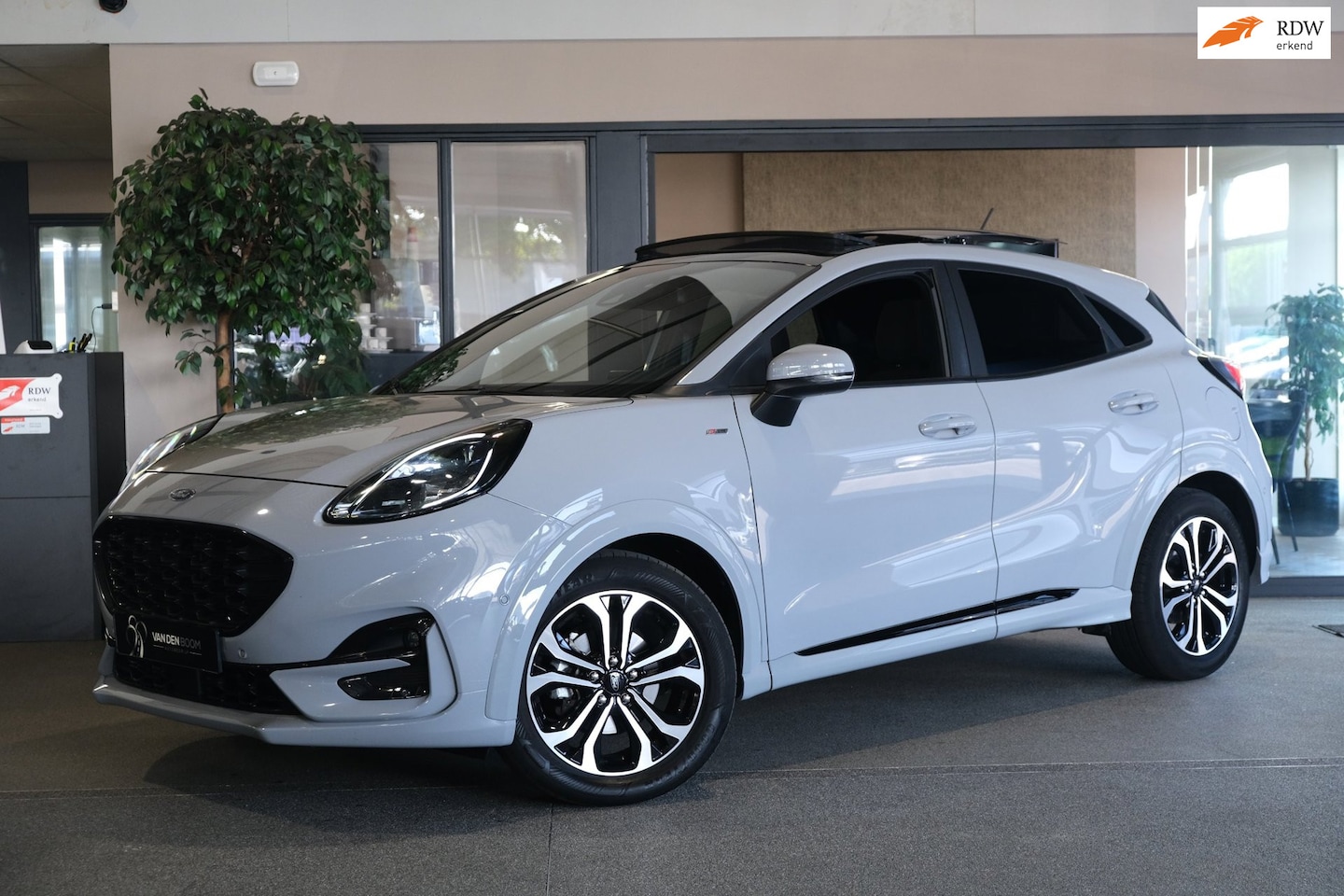 Ford Puma - 1.0 EcoBoost Hybrid ST-Line X AUT Pano Navi Led Cam Pdc - AutoWereld.nl