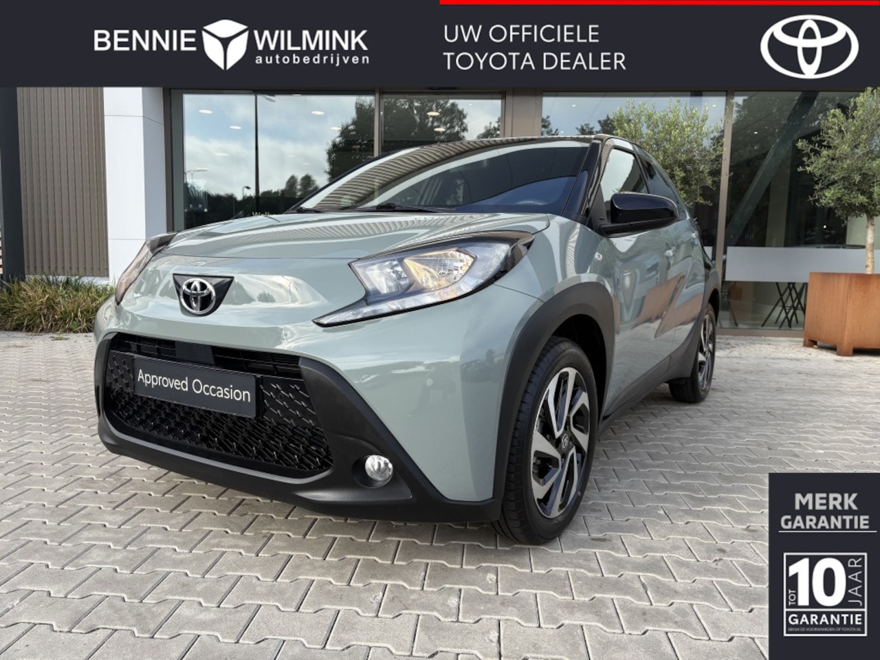 Toyota Aygo X - 1.0 VVT-i S-CVT Pulse Bi-tone | Parkeersensoren V+A | - AutoWereld.nl