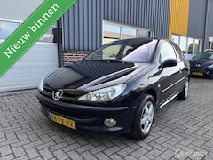 Peugeot 206 - 1.4-16V Gentry AIRCO