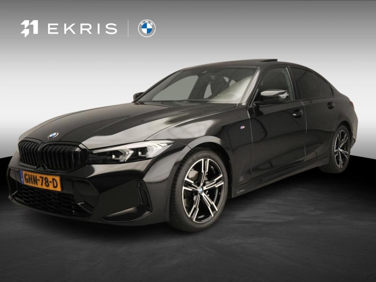 BMW 3-serie - Sedan 318i | M-Sportpakket | LED | Leder | Navigatie | Schuifdak | Sportstoelen | Stoelver - AutoWereld.nl
