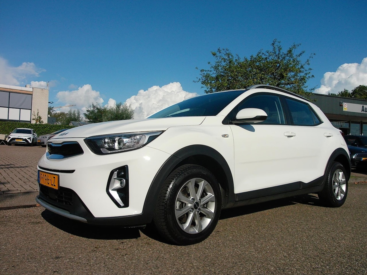 Kia Stonic - 1.0 T-GDi 100pk DynamicLine Multi Media AIRCO - AutoWereld.nl