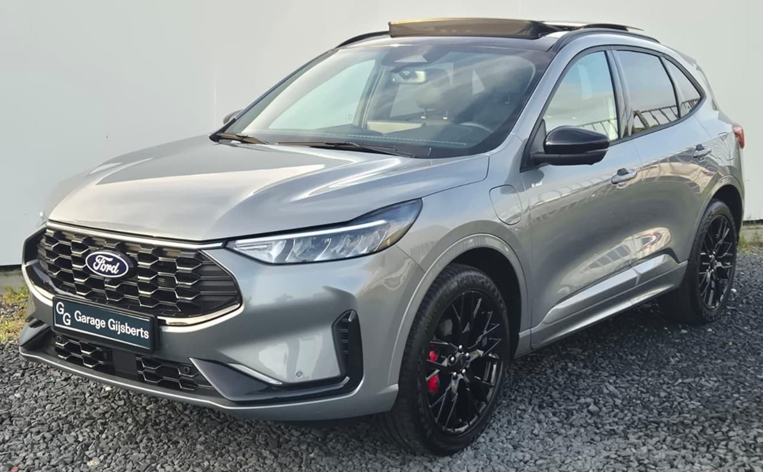 Ford Kuga - 2.5 PHEV ST-Line X Black Pack – Panorama Dak – Trekhaak - 360 Camera – ACC – Privacy Glas - AutoWereld.nl