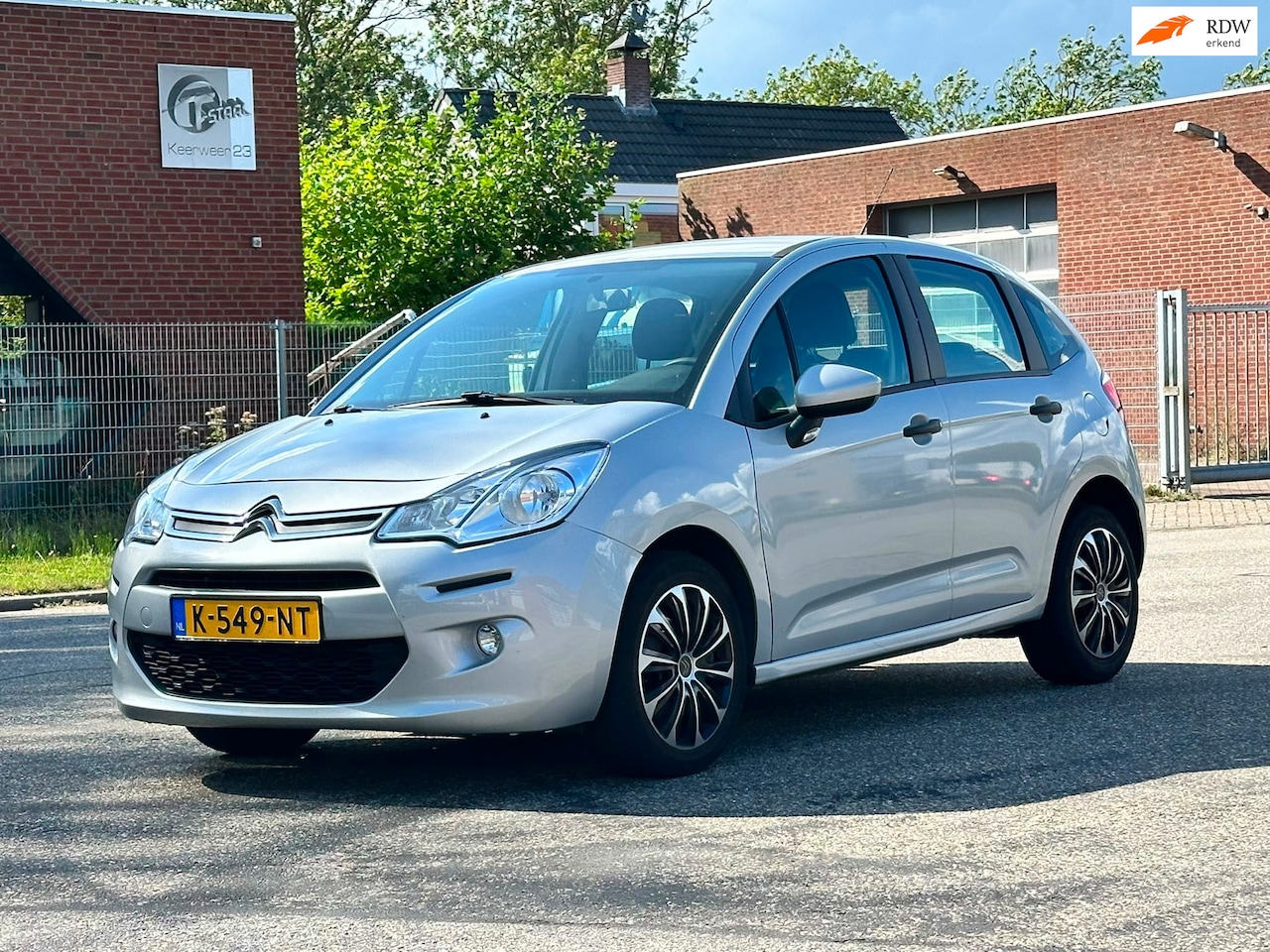 Citroën C3 - 1.0 PureTech Attraction Cruise*Airco*Distributieriem vervangen*Parkersensoren*APK* - AutoWereld.nl