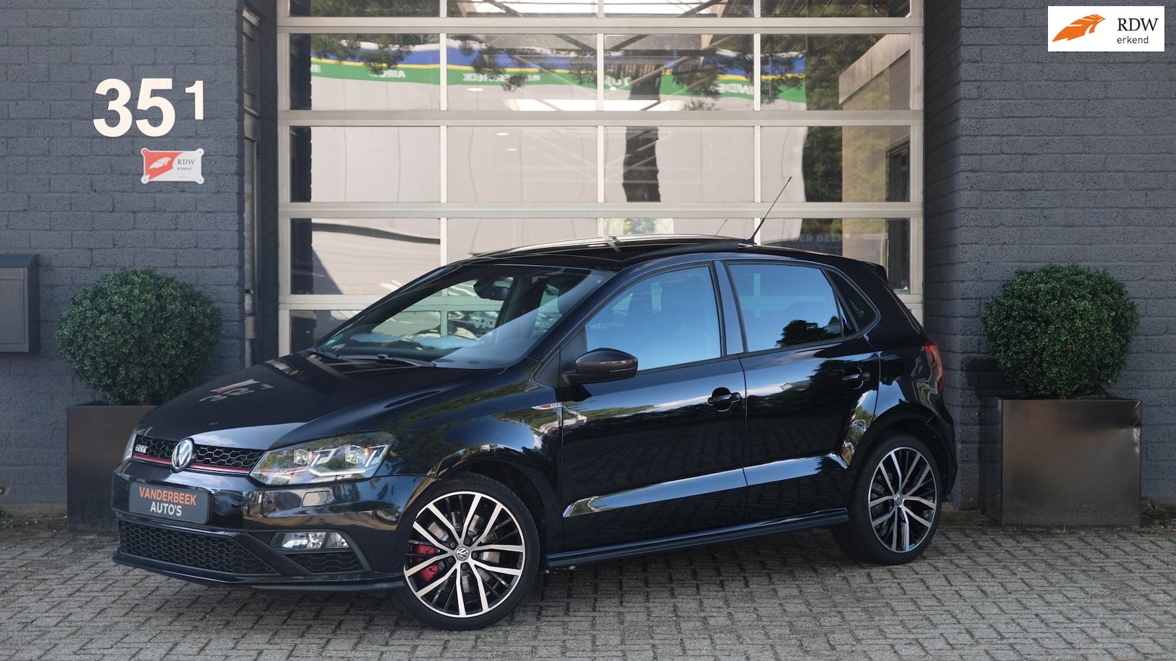 Volkswagen Polo - 1.8 TSI GTI 192PK DSG|CRUISE|CARPLAY|PANO|FULL LED - AutoWereld.nl