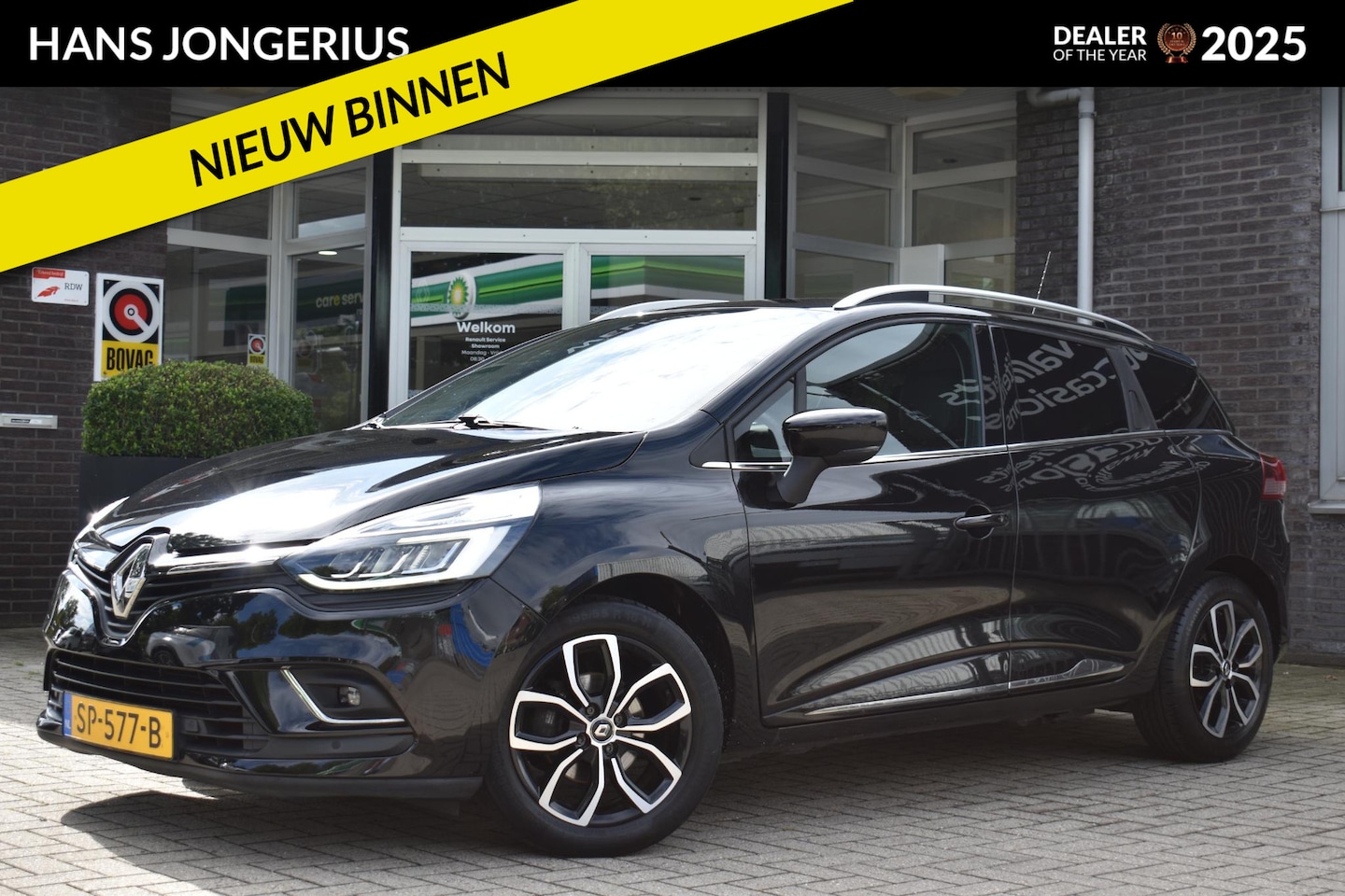 Renault Clio Estate - 0.9 TCe Intens NAVIGATIE | PARKEERCAMERA | SENSOREN VOOR+ACHTER | LED LAMPEN | PREMIUM AUD - AutoWereld.nl