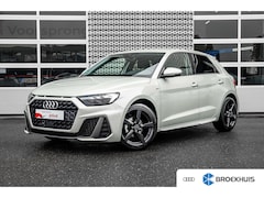 Audi A1 Sportback - 25 TFSI S edition | Stoelverwarming | 17" | | Alarm klasse 1(startblokkering) | Apple Carp
