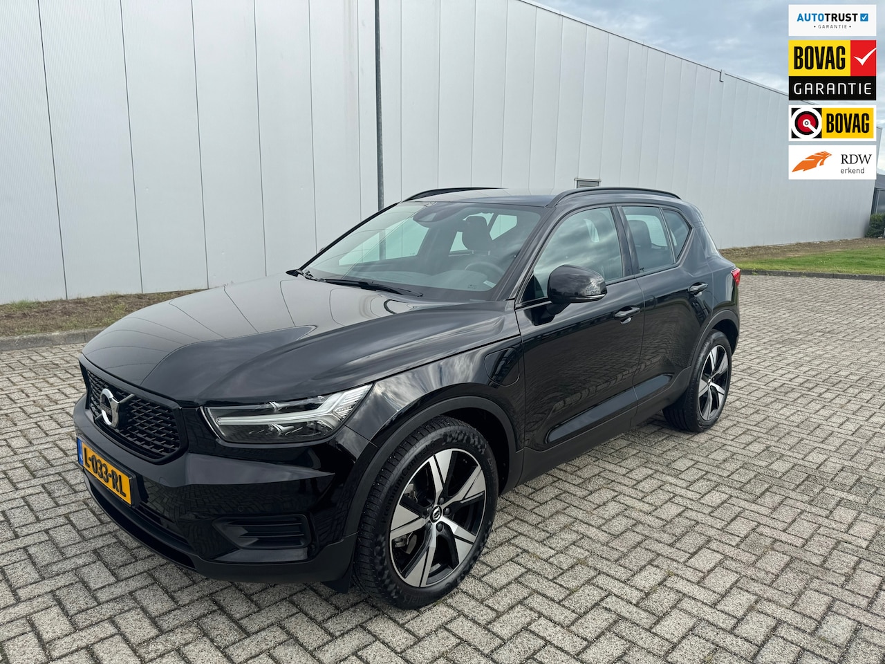 Volvo XC40 - 1.5 T4 Recharge R-Design 1.5 T4 Recharge R-Design , Leer, Adatief Cruise Control, Stoel / Stuur verwarming, Trekhaa - AutoWereld.nl