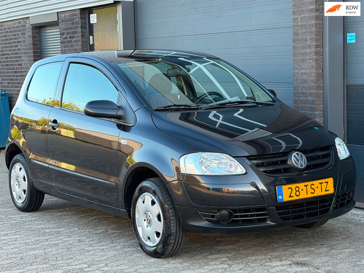 Volkswagen Fox - 1.2 Trendline APK NAP - AutoWereld.nl