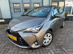 Toyota Yaris - 1.5 HYBRID ASPIRATION AUTOMAAT CLIMA CAM NAP 100%DEALER OND