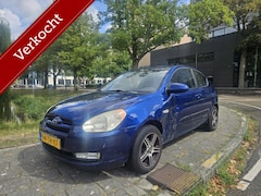 Hyundai Accent - 1.4i Dynamic