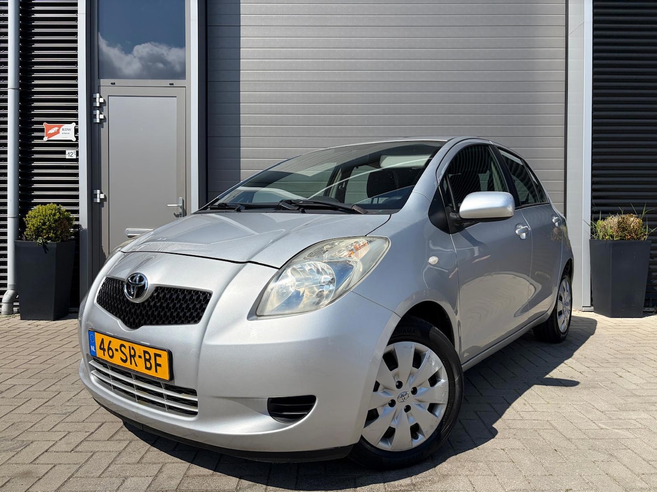 Toyota Yaris - 1.3 VVTi Sol MMT/120.000 NAP/Airco/Automaat/ - AutoWereld.nl
