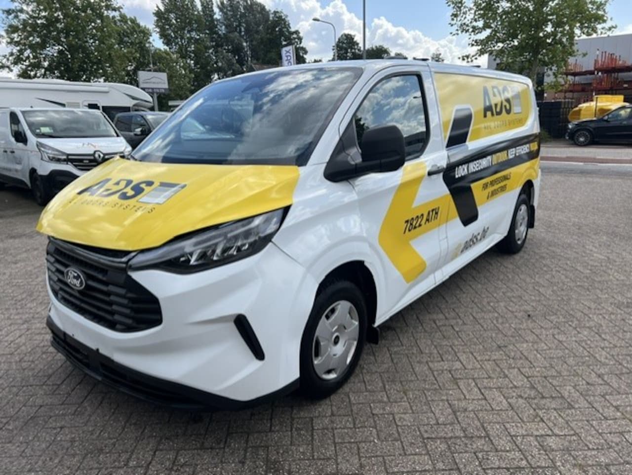 Ford Transit Custom - 320 2.0 TDCI L2H1 LANG AIRCO KLIMA NAVI CAM - AutoWereld.nl