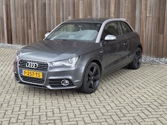 Audi A1 - 1.2 TFSI Attraction Navigatie