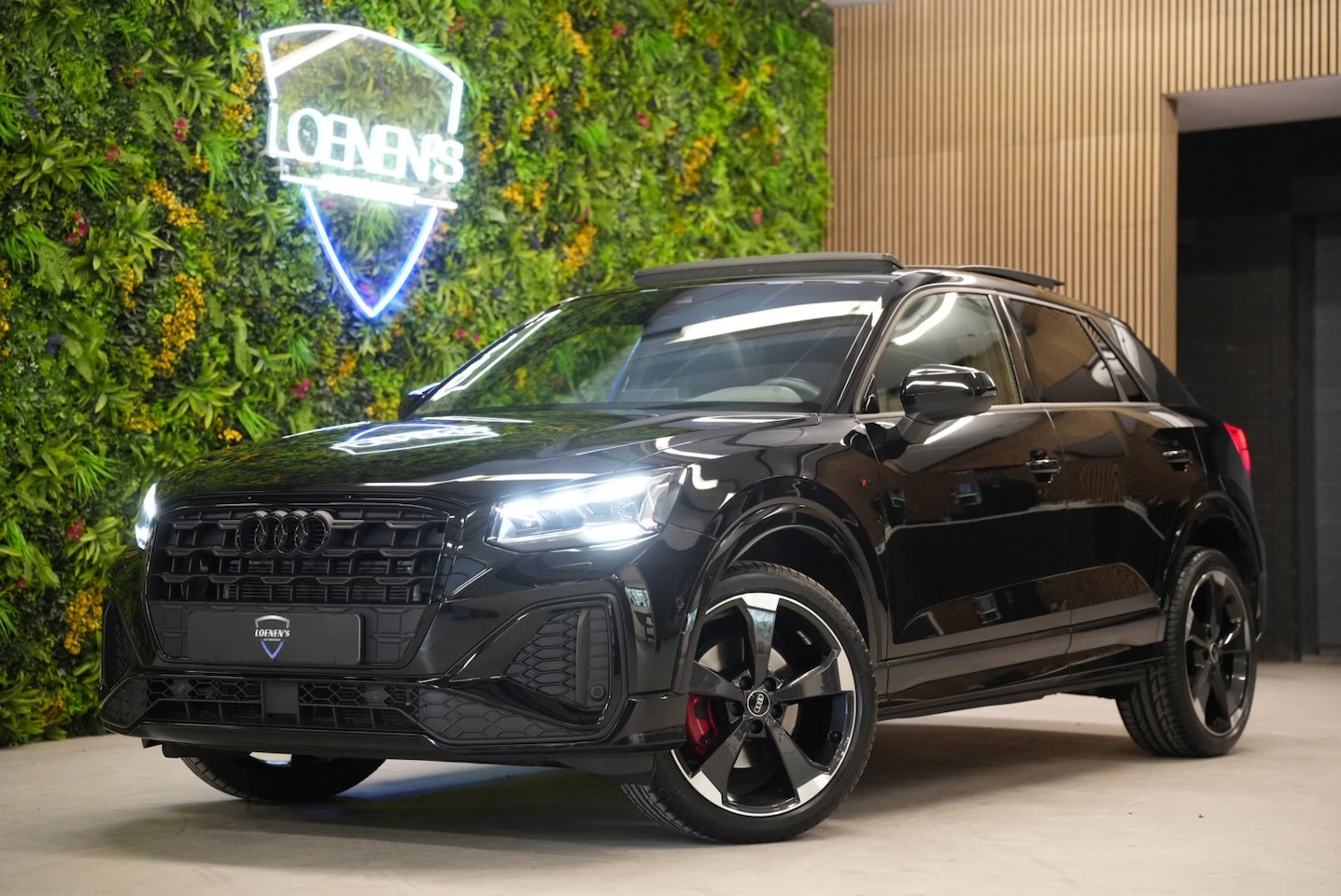 Audi Q2 - 35 TFSI S Edition / Pano / Camera / Sonos - AutoWereld.nl