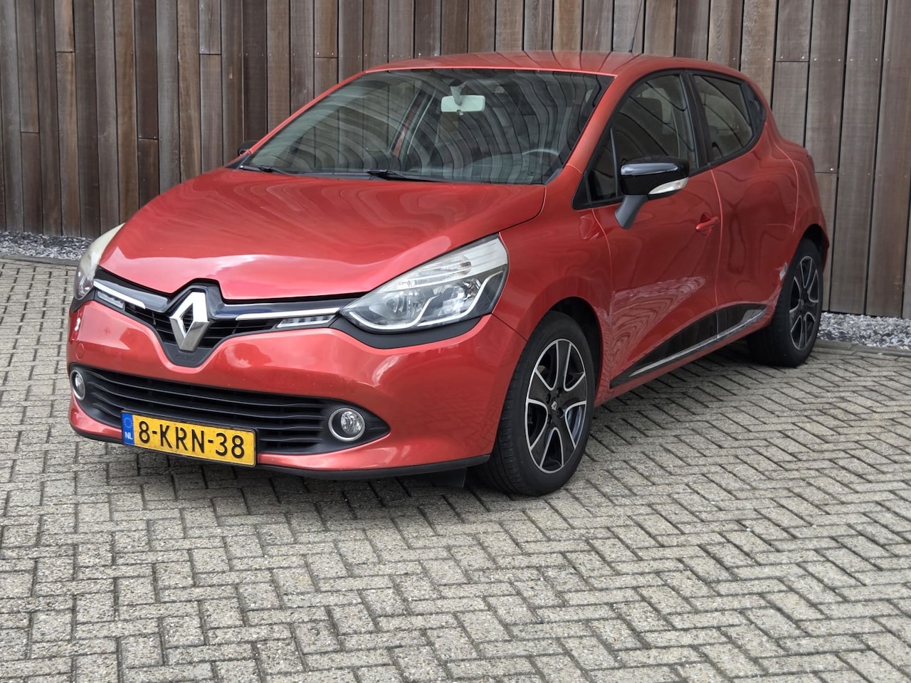 Renault Clio - 0.9 TCe Expression Airco - AutoWereld.nl