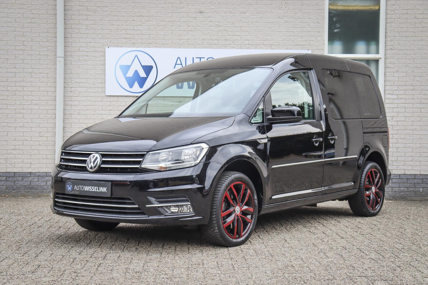 Volkswagen Caddy - 1.5 TSI 5p 92KW "Generation Four" TSI DSG - AutoWereld.nl