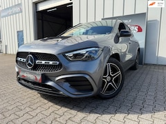 Mercedes-Benz GLA-Klasse - 250 e AMG Line FULL / Airco / Navi / Sfeerverlichting / Adaptive Cruise Control /