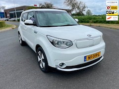 Kia e-Soul - EV ExecutiveLine 27kWh, Aut, Stoel-/stuurvrw, Cam, Navi, Keyless, Cruise/Climate control,