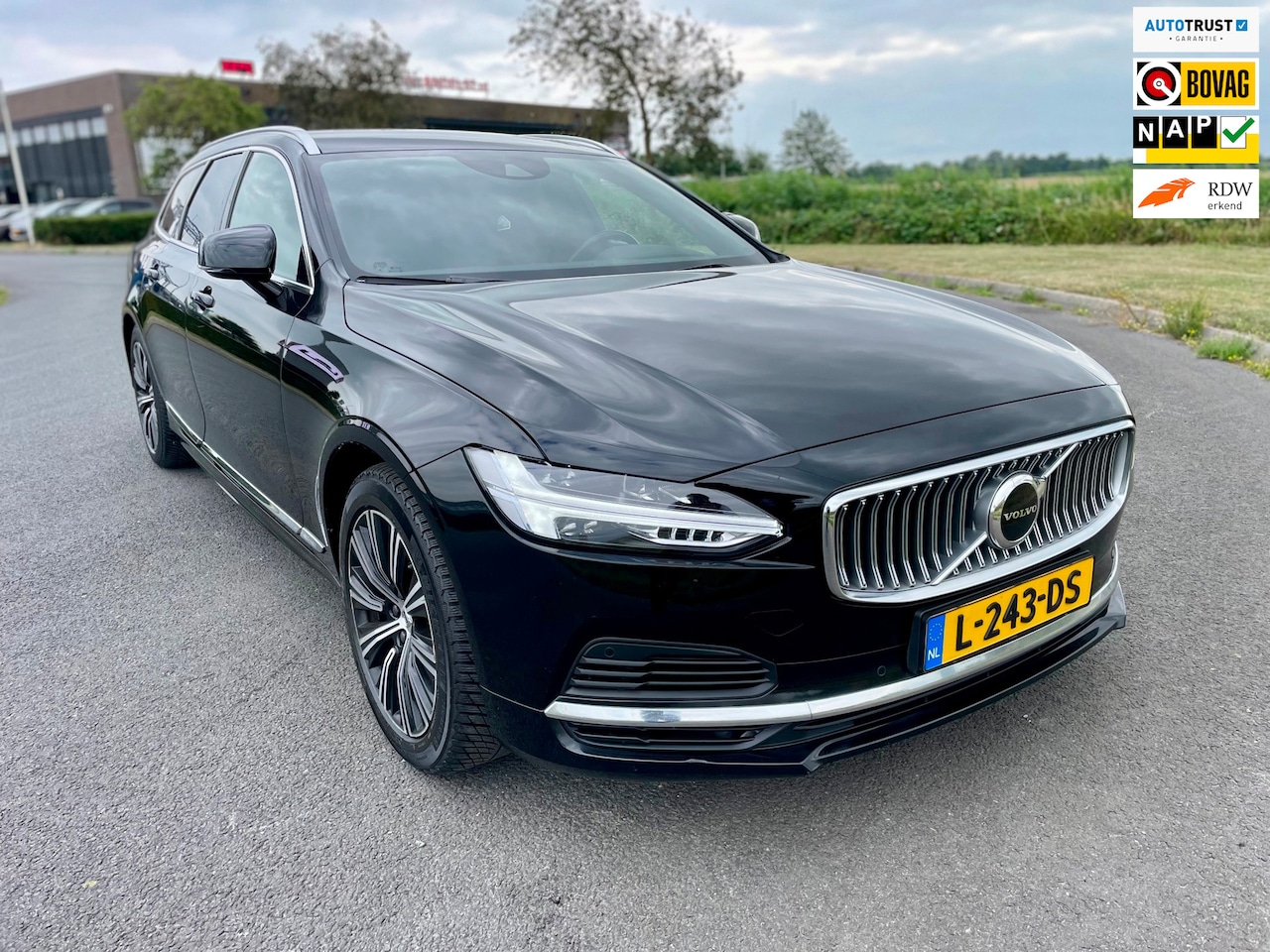 Volvo V90 - 2.0 T6 AWD Business Pro 2.0 T6 AWD Business Pro, Trekhaak, Acc, Cam, Pdc, Leder, Stoel-/stuurverw, 1e eig afk, Gee - AutoWereld.nl