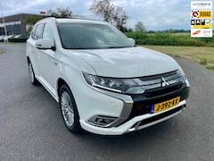 Mitsubishi Outlander - 2.4 PHEV Intense, Aut, Cam, Stoelverw, Carplay, Cruise, Keyless, 1e eig afk, Geen import,