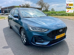Ford Focus Wagon - 1.0 EcoBoost Hybrid ST Line, Aut, Acc, Trekhaak, Cam, Stoel-/stuurverw, Climate, LED, Pdc,