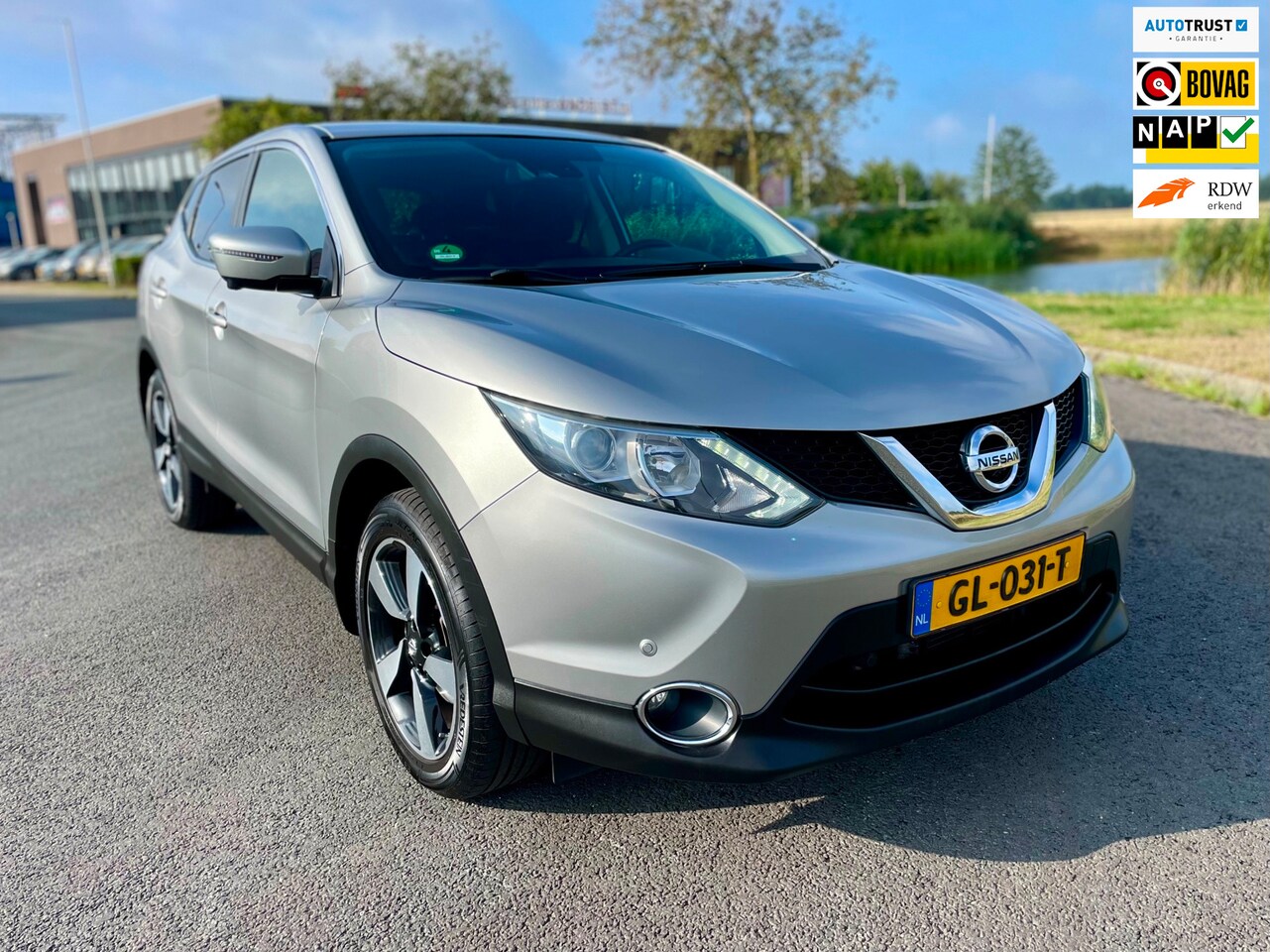 Nissan Qashqai - 1.2 Connect Edition 1.2 Connect Edition, Aut, Trekhaak, Cam, Navi, Cruise/Climate control, 1e eig afk, Geen im - AutoWereld.nl