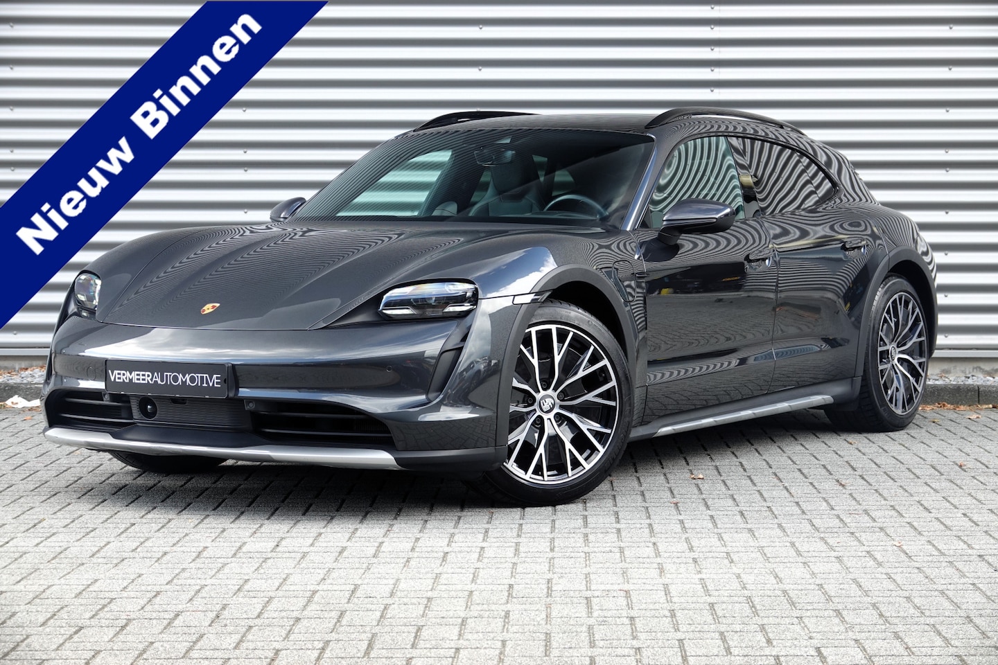 Porsche Taycan Cross Turismo - 4 93 kWh | Sport Chrono | Panodak | Ventilatie | Bose | Luchtvering | Memory | Inno | - AutoWereld.nl