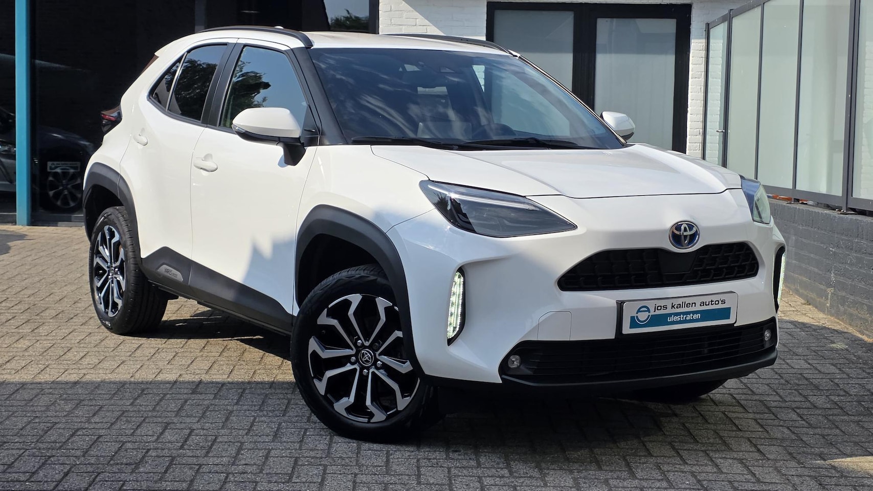 Toyota Yaris Cross - 1.5 Hybrid Dynamic 116pk Navi, Camera, Privacy Glass, 17" - AutoWereld.nl