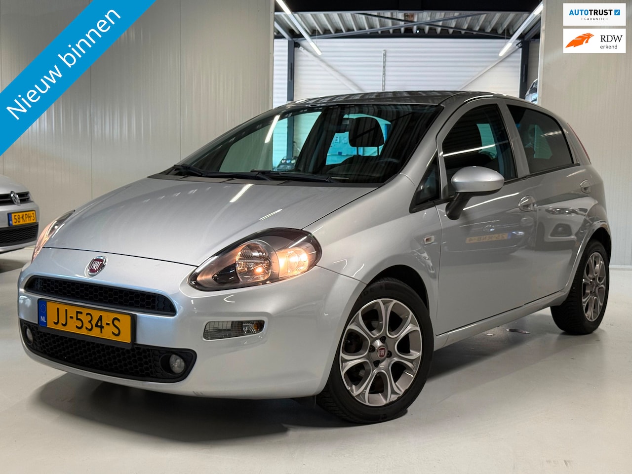 Fiat Punto Evo - 0.9 TwinAir Lounge Airco|Carplay|Camera! - AutoWereld.nl