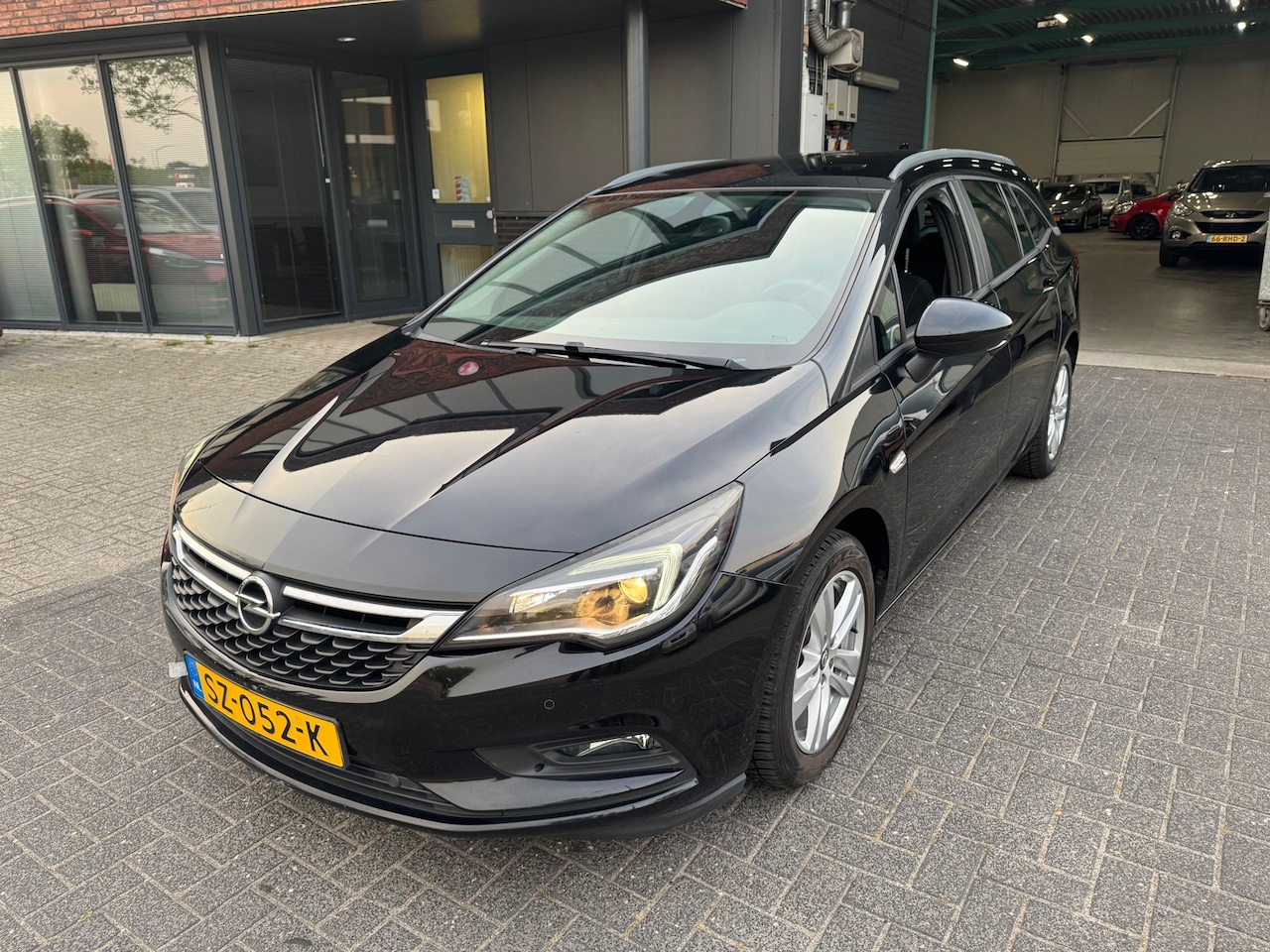 Opel Astra Sports Tourer - 1.0 Innovation AUTOMAAT CLIMA CRUISE APK 2027 - AutoWereld.nl