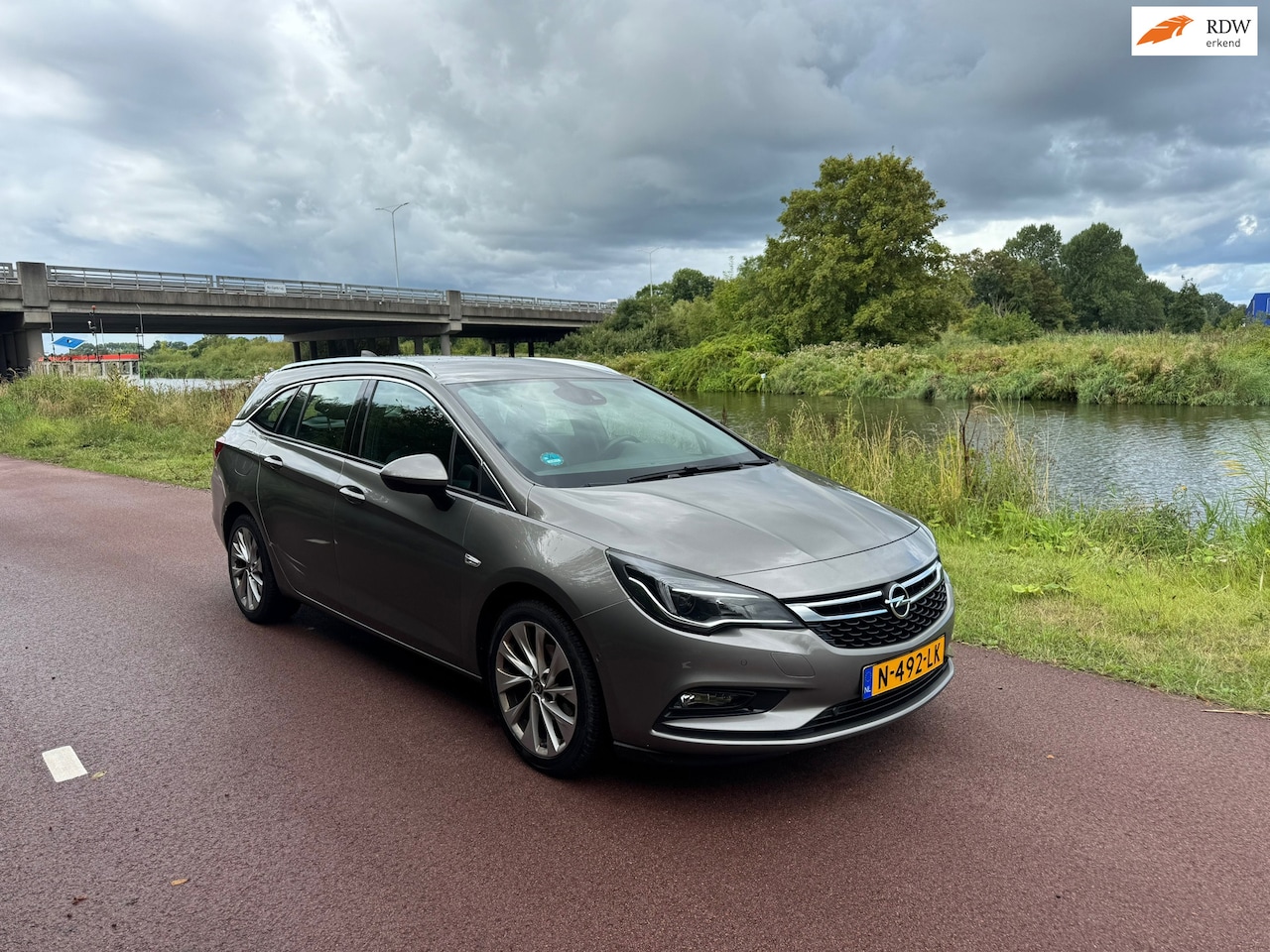 Opel Astra Sports Tourer - 1.4 Innovation|Autom.|Airco|Luxe| - AutoWereld.nl