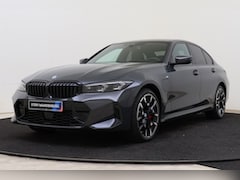 BMW 3-serie - 330e M Sport Automaat / Schuif-kanteldak / Trekhaak / Sportstoelen / Achteruitrijcamera /