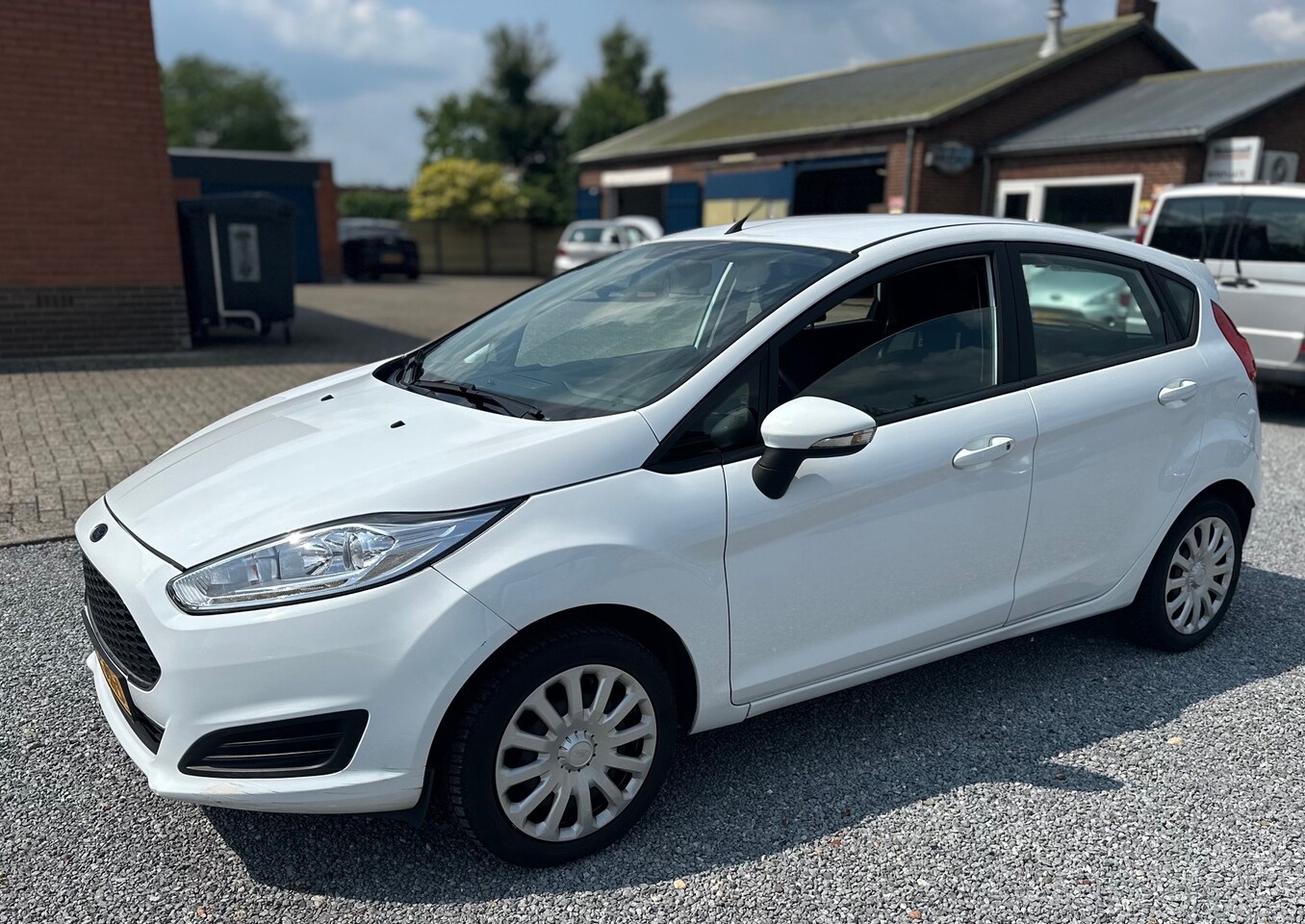 Ford Fiesta - Style | Airco | Navigatie | 5 deurs - AutoWereld.nl