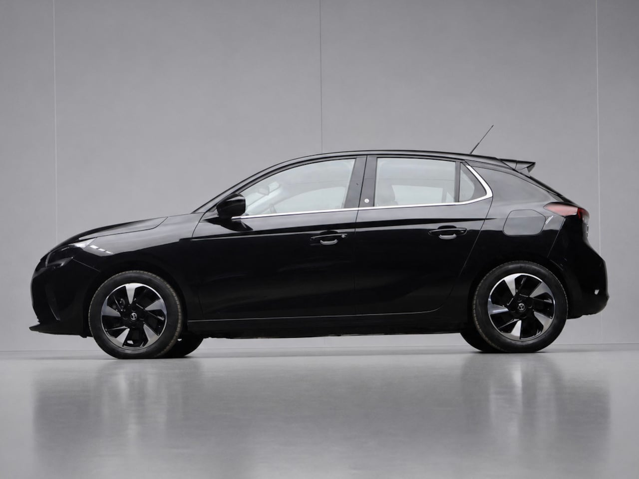 Opel Corsa-e - Elegance 50 kWh Sport (APPLE CARPLAY,NAVI,PDC,DIGITAL COCKPIT,CLIMATE,CRUISE,SPORTSTOELEN, - AutoWereld.nl