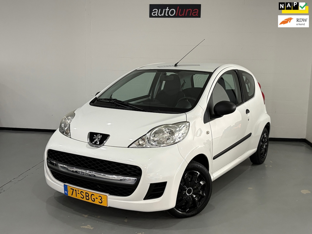 Peugeot 107 - 1.0-12V XR 1.0-12V XR - AutoWereld.nl