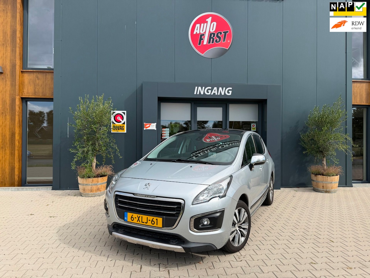Peugeot 3008 - 1.6 THP Allure l pano l camera l trekhaak l hud - AutoWereld.nl