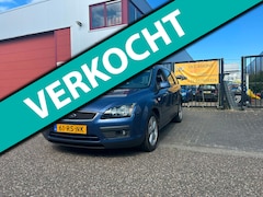 Ford Focus Wagon - 1.6-16V Futura In de opties APK Vol Jaar