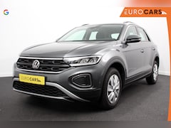 Volkswagen T-Roc - 1.5 TSI DSG Life Navigatie Apple Carplay/Android Auto Parkeersensoren Camera Adaptive Crui