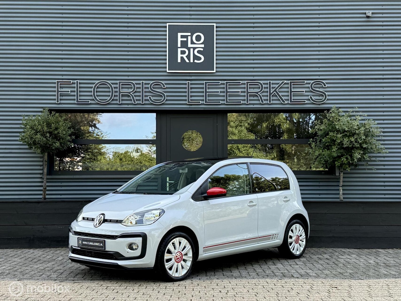 Volkswagen Up! - 1.0 TSI | Beats | Pano dak | Cruise | DAB - AutoWereld.nl