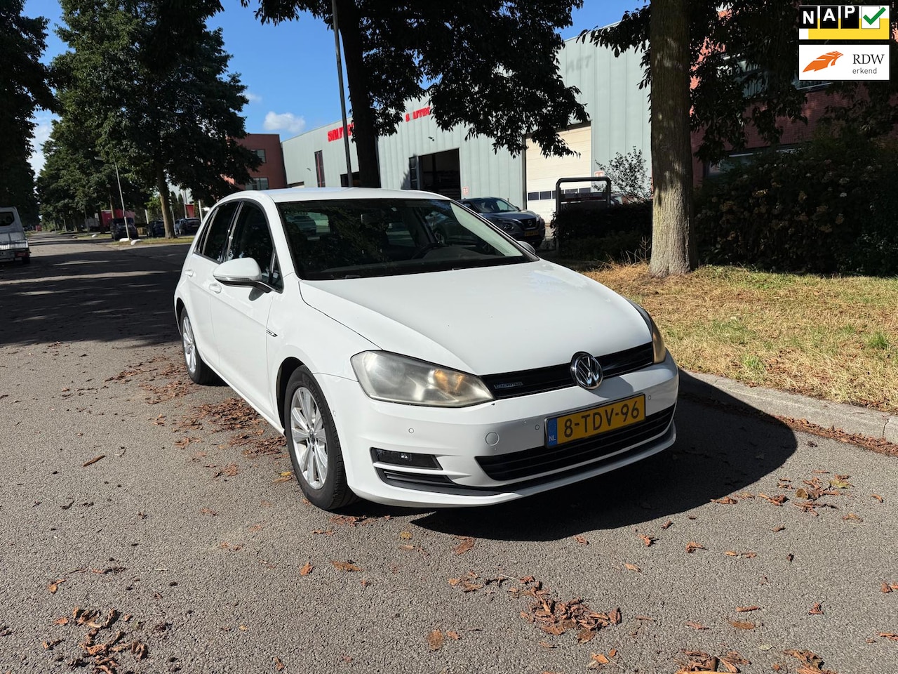 Volkswagen Golf - 1.6 TDI Highline BlueMotion apk nap - AutoWereld.nl