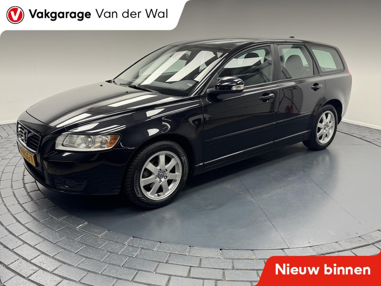 Volvo V50 - 2.0i Kinetic Trekhaak-Cr.contr-Clima-Parkeersensoren-Lm16''velgen - AutoWereld.nl