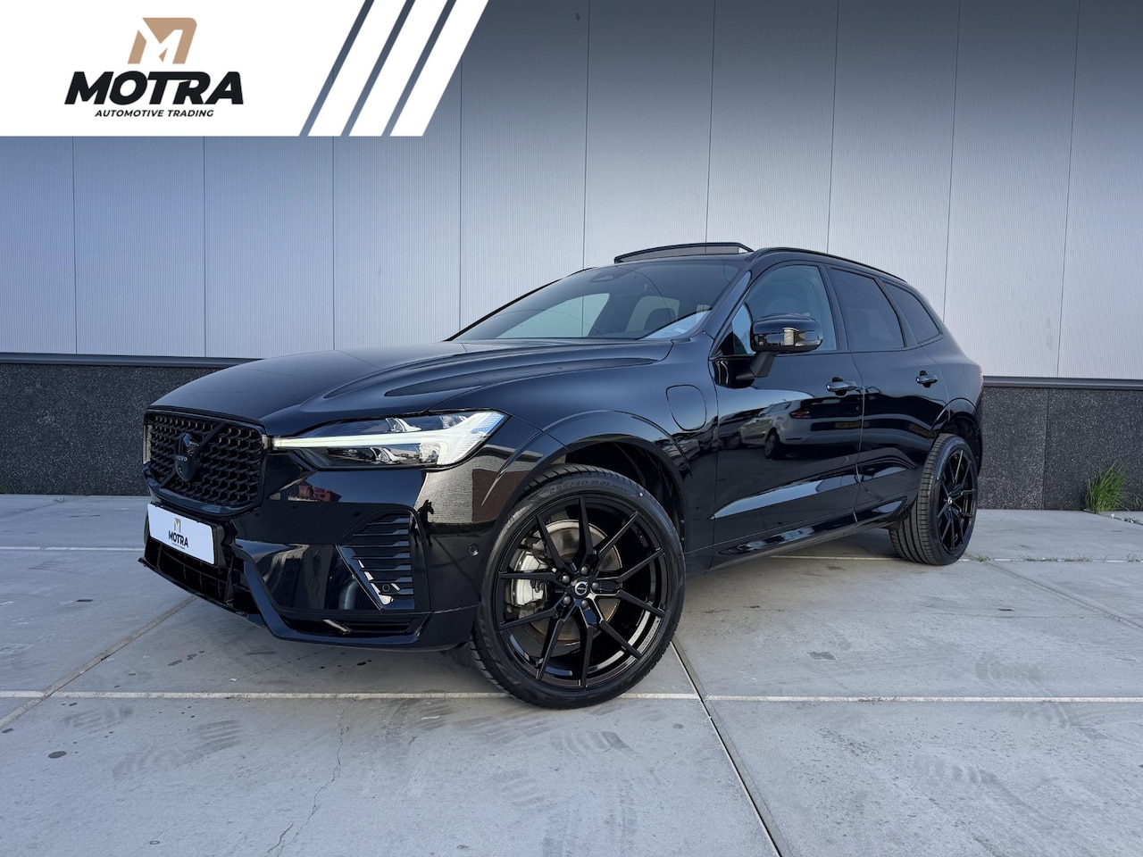 Volvo XC60 - 2.0 T8 Recharge 455pk AWD Plus Black Edition | Panorama | Harman-Kardon | 360 Camera | App - AutoWereld.nl